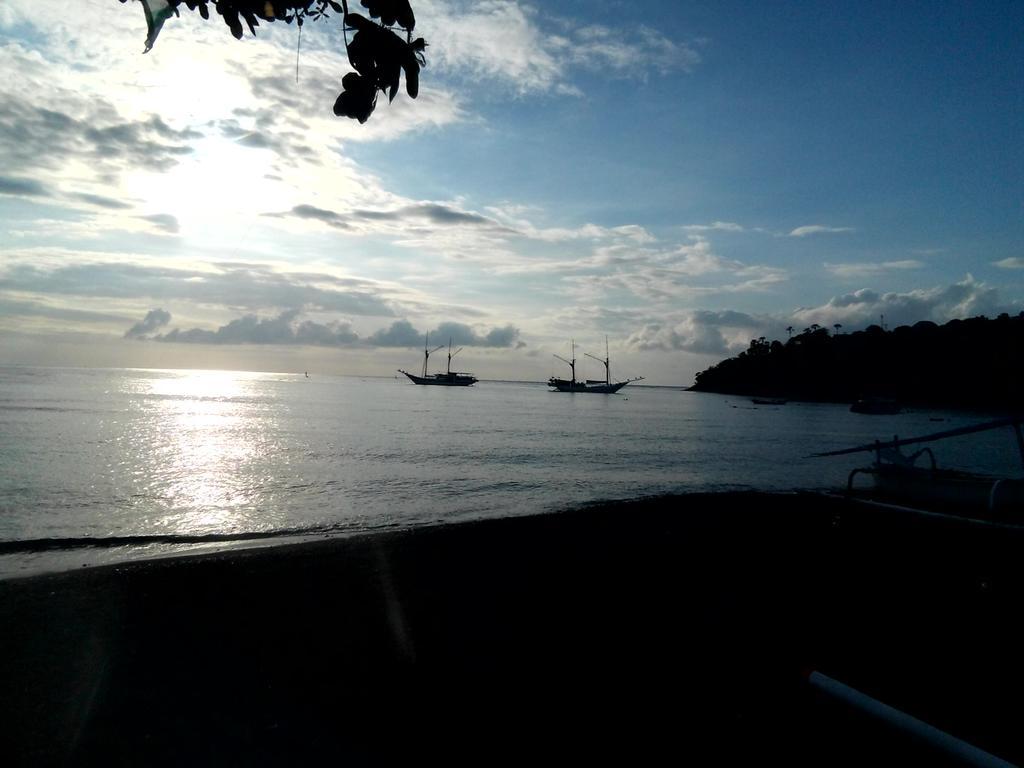 Sunrise Cafe Bungalows Amed Exteriör bild