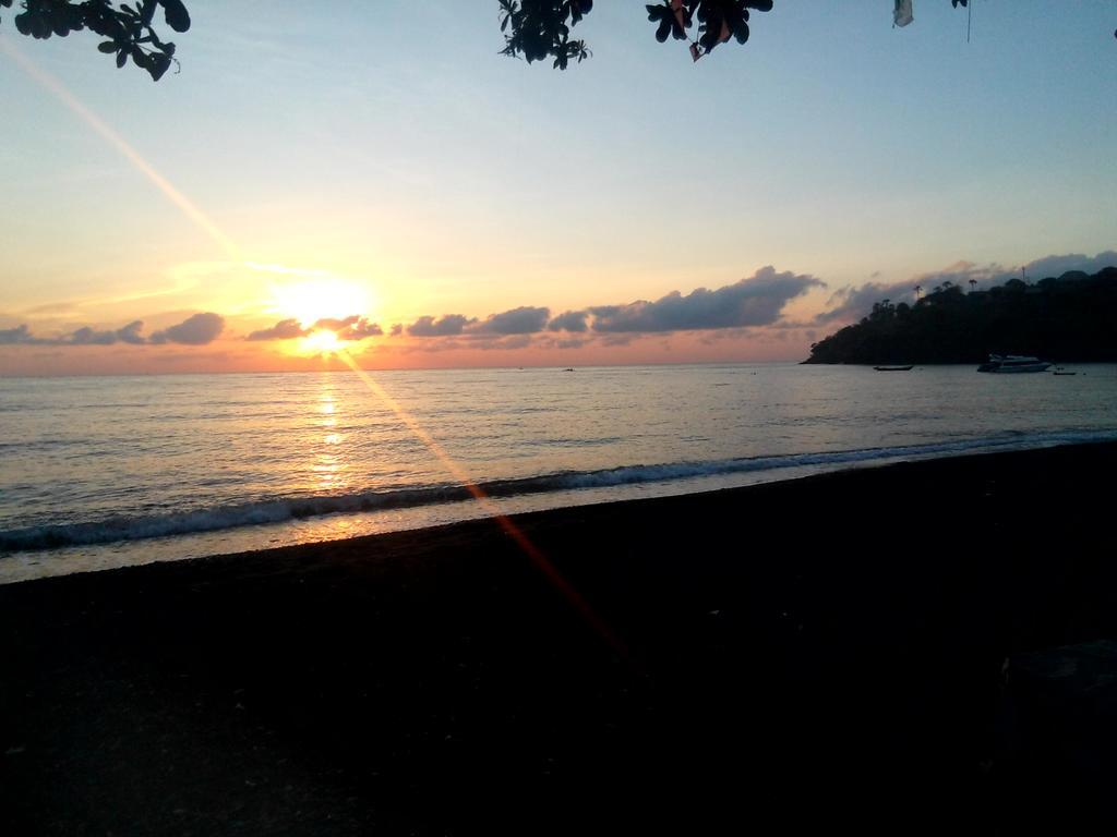 Sunrise Cafe Bungalows Amed Exteriör bild